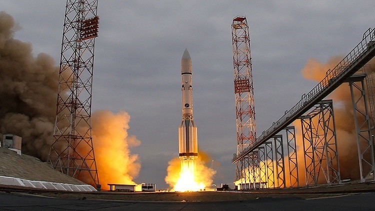  صاروخ "بروتون" الروسي يحمل قمرا اصطناعيا أمريكيا إلى الفضاء  P_515vozzj1